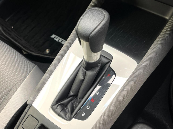 2021 Honda Fit 6AA-GR6 (UW-6a0930e5e240e)[19]