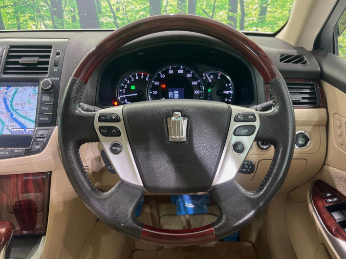 2010 Toyota Crown DBA-GRS202 (UW-6a0930e7e1998)[21]