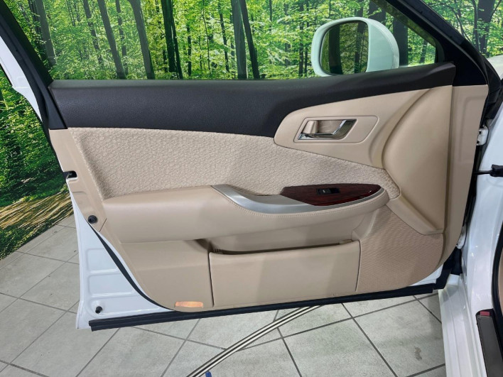 2010 Toyota Crown DBA-GRS202 (UW-6a0930e7e1998)[11]