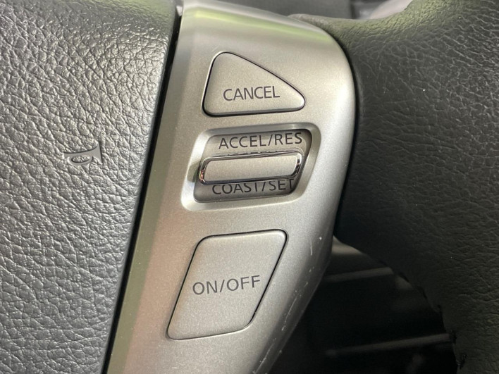 2015 Nissan Serena DAA-HFC26 (UW-6a0930f7801fa)[28]