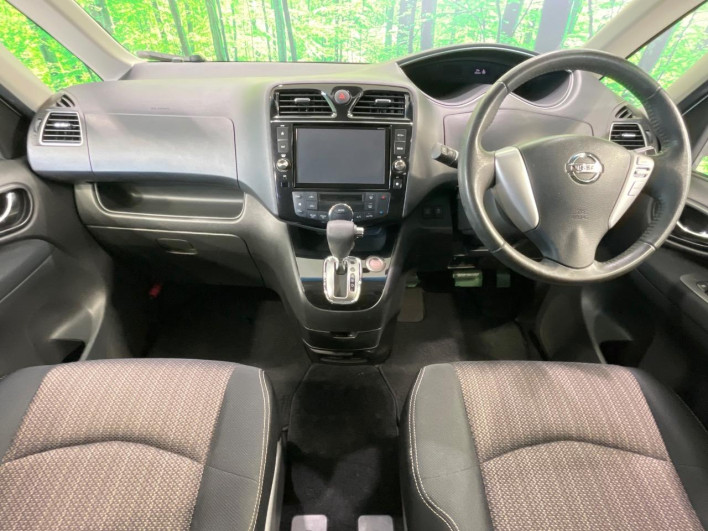 2015 Nissan Serena DAA-HFC26 (UW-6a0930f79e6de)[22]