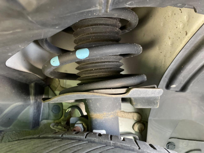 2015 Nissan Serena DAA-HFC26 (UW-6a0930f79e6de)[4]