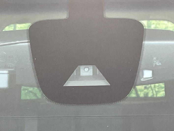2015 Nissan Serena DAA-HFC26 (UW-6a0930f79e6de)[5]