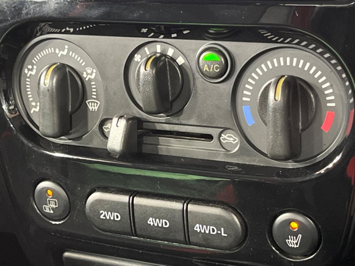2014 Suzuki Jimny ABA-JB23W (UW-6a0930fd04bd9)[25]