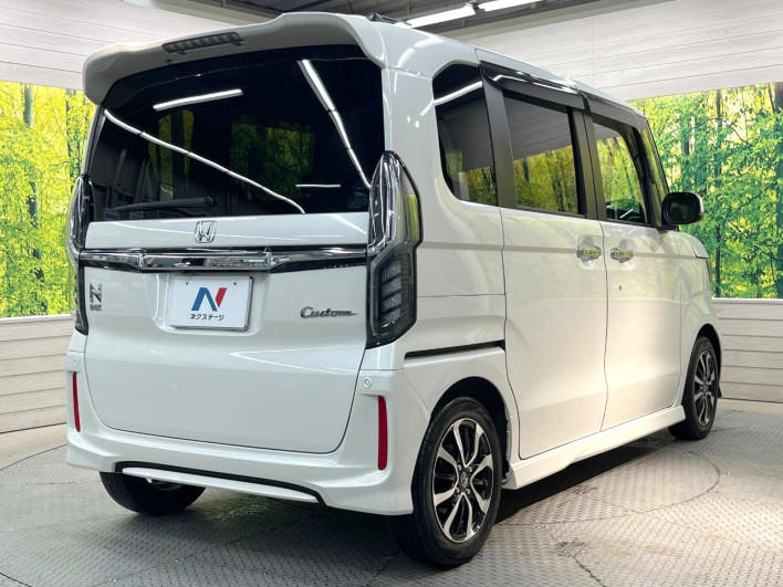 2018 Honda N-BOX CUSTOM DBA-JF3 (UW-6a093107f100e)[12]