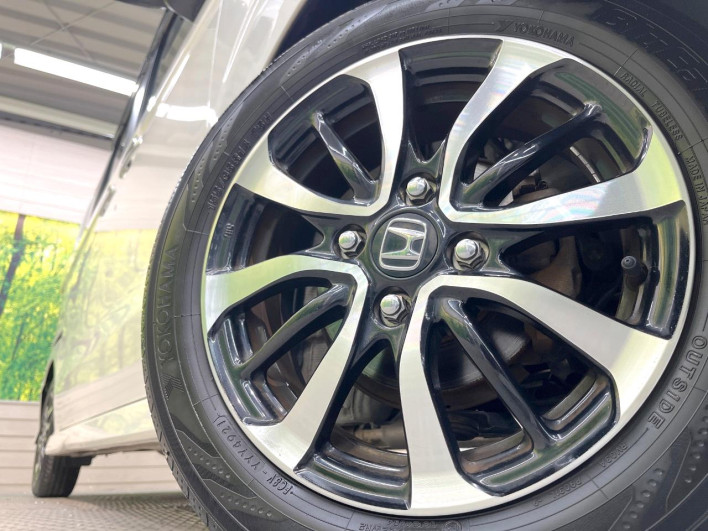 2018 Honda N-BOX CUSTOM DBA-JF3 (UW-6a093107f100e)[17]