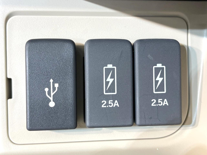 2018 Honda N-BOX DBA-JF3 (UW-6a0931081627c)[5]