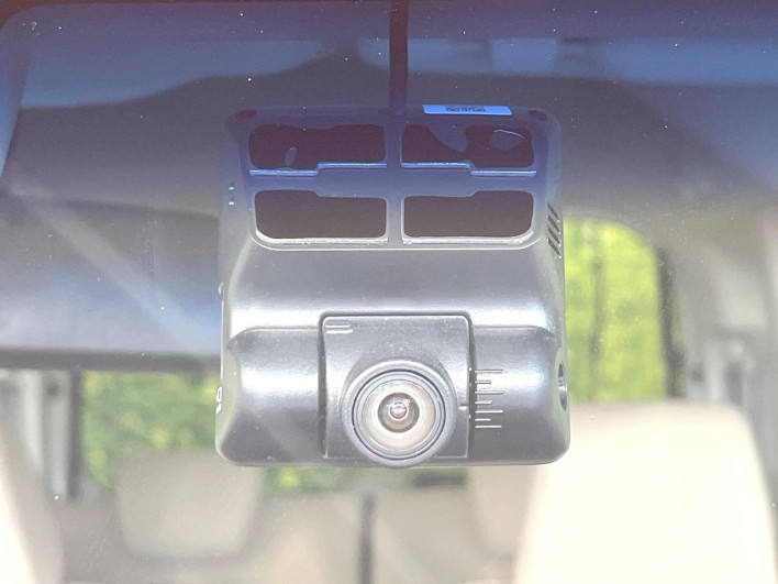 2018 Honda N-BOX DBA-JF3 (UW-6a0931081627c)[21]