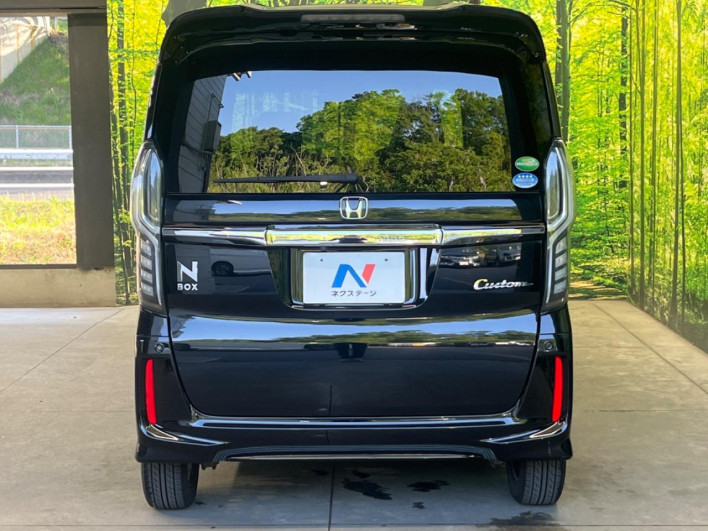 2018 Honda N-BOX CUSTOM DBA-JF3 (UW-6a09310817a8f)[9]