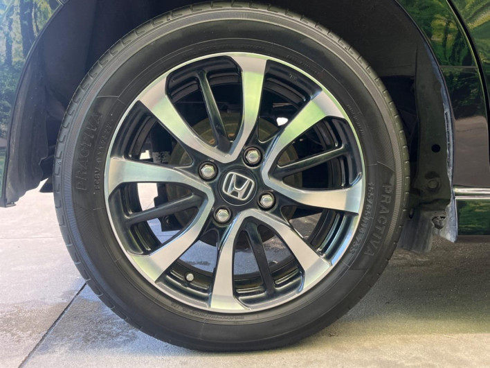 2018 Honda N-BOX CUSTOM DBA-JF3 (UW-6a09310817a8f)[26]