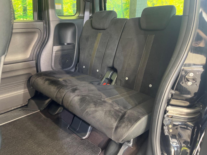 2018 Honda N-BOX CUSTOM DBA-JF3 (UW-6a09310817a8f)[16]