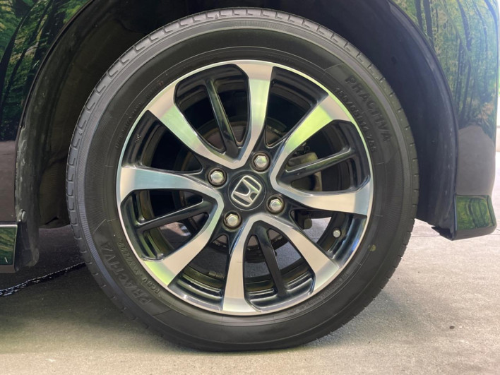 2018 Honda N-BOX CUSTOM DBA-JF3 (UW-6a09310817a8f)[27]