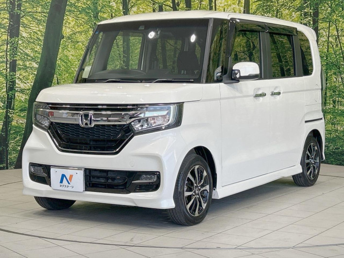 2018 Honda N-BOX CUSTOM DBA-JF3 (UW-6a093108969e8)[12]