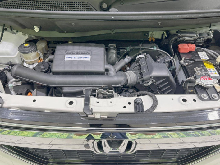 2018 Honda N-BOX CUSTOM DBA-JF3 (UW-6a093108969e8)[4]