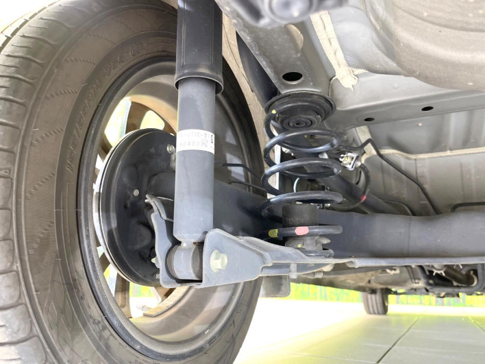 2019 Honda N-BOX CUSTOM DBA-JF3 (UW-6a09310a472ba)[26]