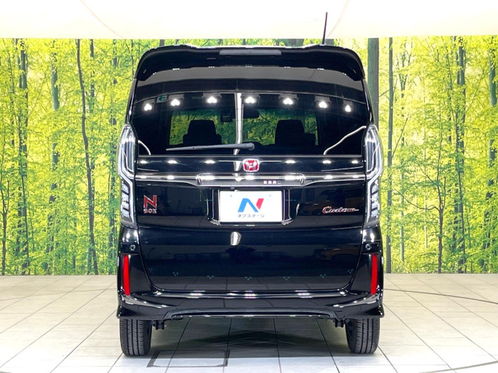 2019 Honda N-BOX CUSTOM DBA-JF3 (UW-6a09310a472ba)[24]