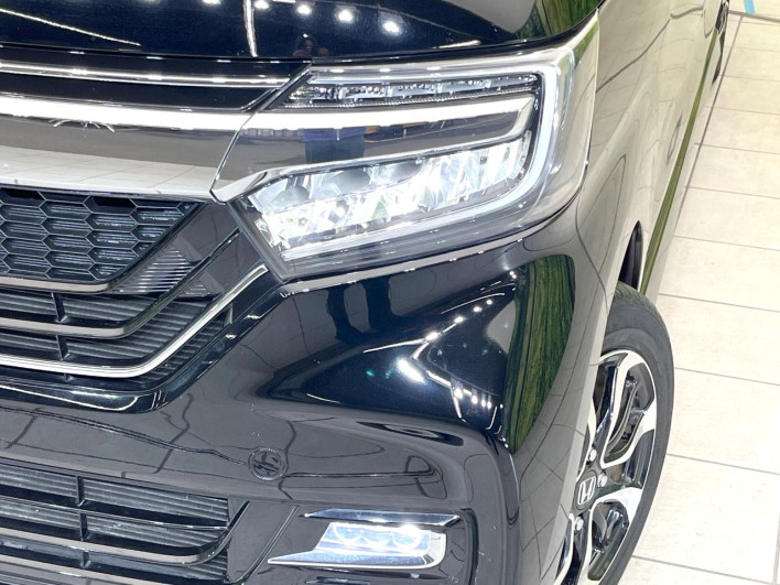 2019 Honda N-BOX CUSTOM DBA-JF3 (UW-6a09310a472ba)[8]