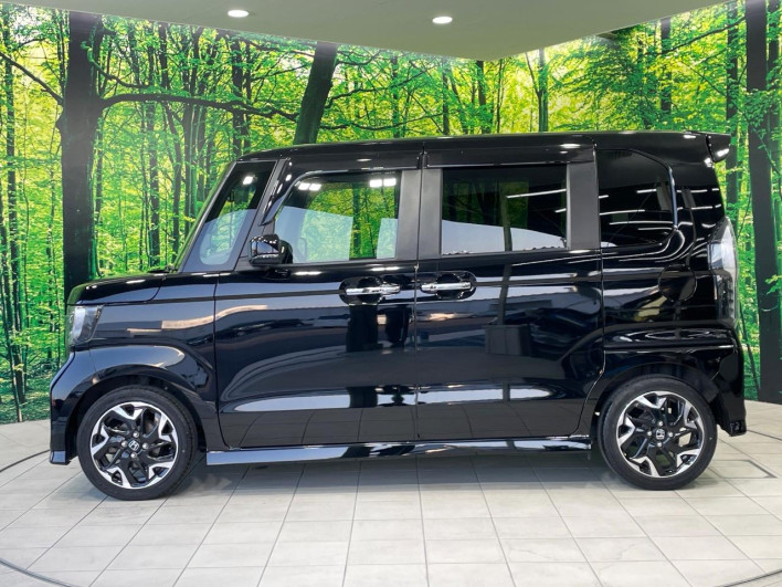 2018 Honda N-BOX CUSTOM DBA-JF3 (UW-6a09310c319a2)[8]