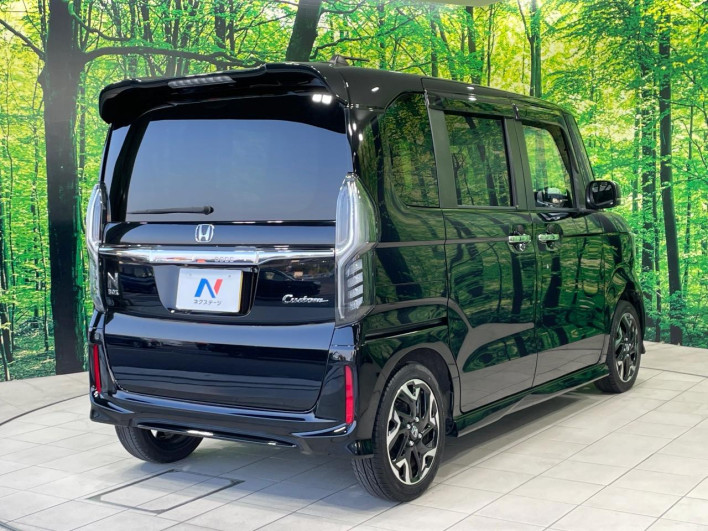 2018 Honda N-BOX CUSTOM DBA-JF3 (UW-6a09310c319a2)[25]