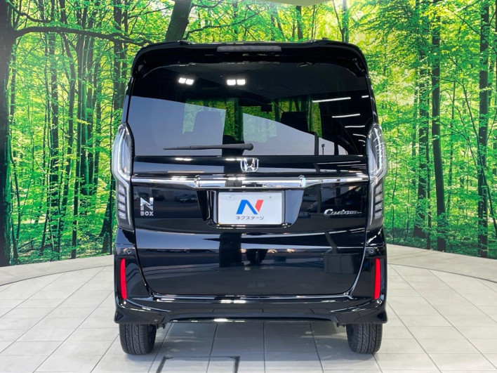 2018 Honda N-BOX CUSTOM DBA-JF3 (UW-6a09310c319a2)[24]