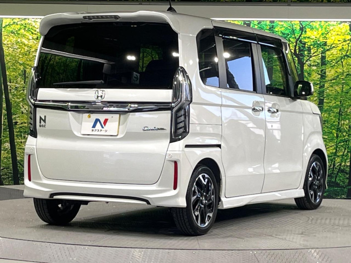 2018 Honda N-BOX CUSTOM DBA-JF3 (UW-6a09310c57264)[9]