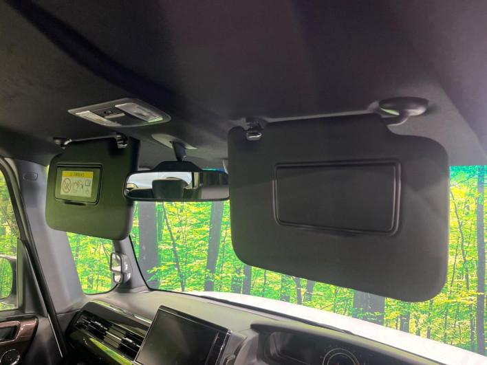 2018 Honda N-BOX CUSTOM DBA-JF3 (UW-6a09310c57264)[21]