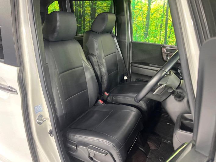 2018 Honda N-BOX CUSTOM DBA-JF3 (UW-6a09310c57264)[23]