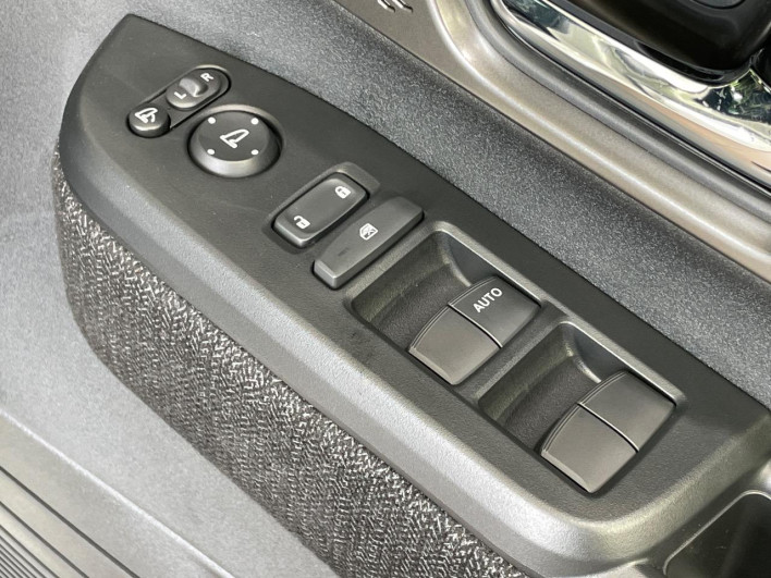 2026 Honda N-BOX CUSTOM 6BA-JF5 (UW-6a093119a9f75)[18]