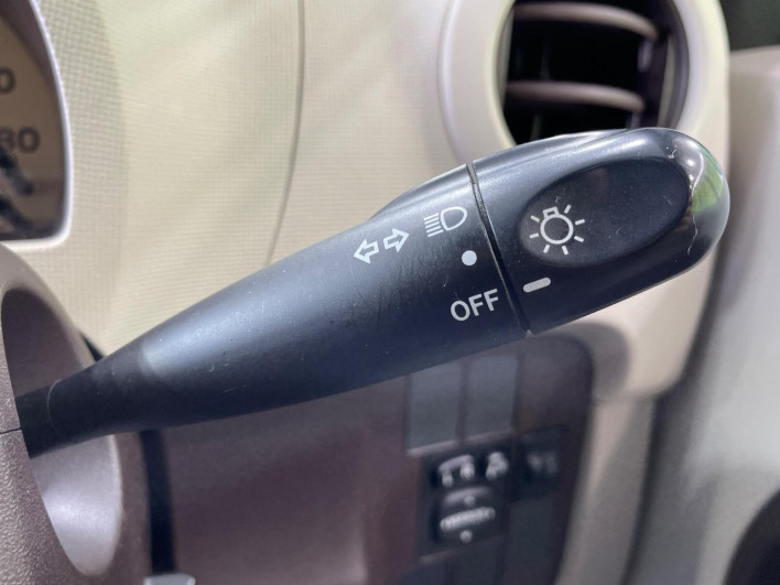 2012 Toyota Passo DBA-KGC30 (UW-6a09312bc3e2f)[20]