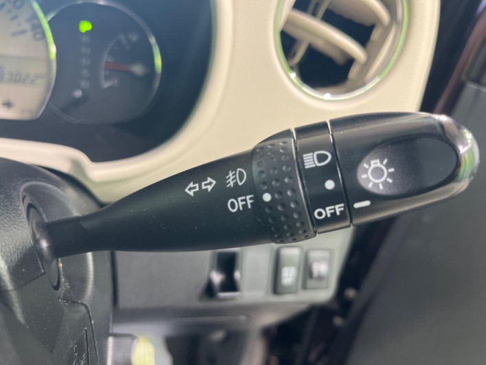 2013 Daihatsu Mira Cocoa DBA-L675S (UW-6a0931329075f)[9]