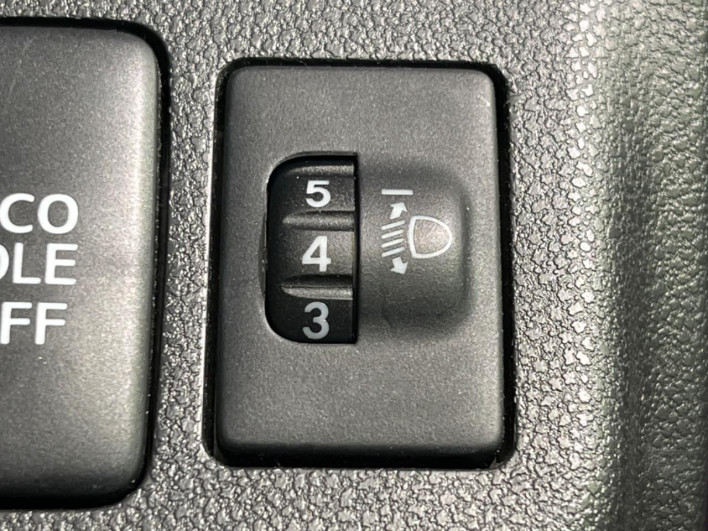 2013 Daihatsu Mira Cocoa DBA-L675S (UW-6a0931329075f)[14]