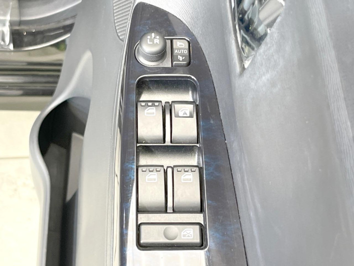 2018 Daihatsu Tanto DBA-LA600S (UW-6a0931404b5ba)[29]