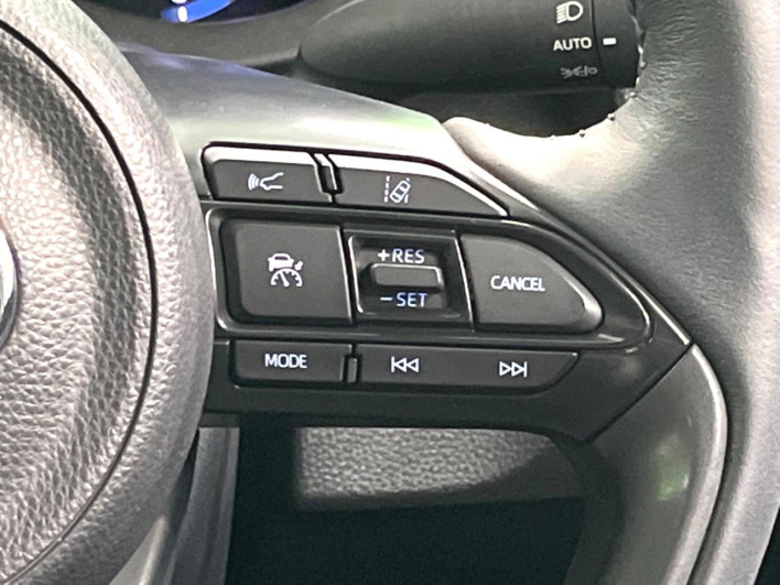 2022 Toyota Yaris Cross 6AA-MXPJ10 (UW-6a09318d18d03)[28]