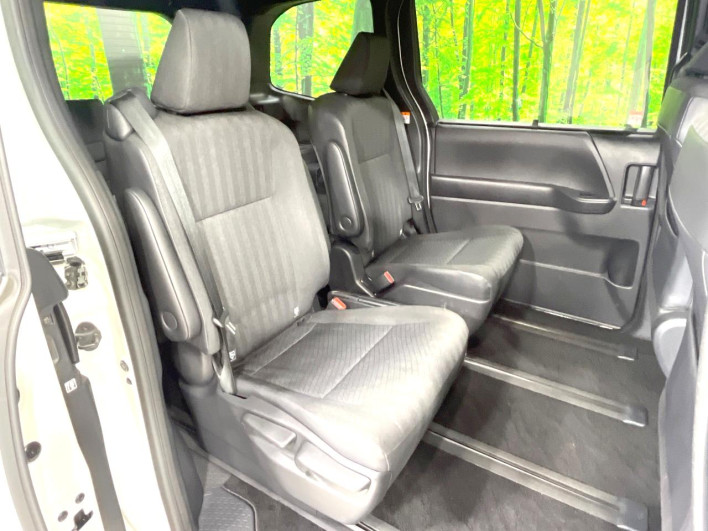 2023 Toyota Noah 6BA-MZRA90W (UW-6a09319cd8c51)[12]