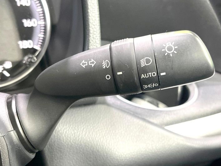 2023 Toyota Noah 6BA-MZRA90W (UW-6a09319cd8c51)[19]