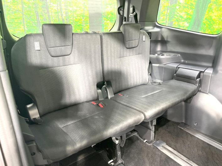 2023 Toyota Noah 6BA-MZRA90W (UW-6a09319cd8c51)[11]