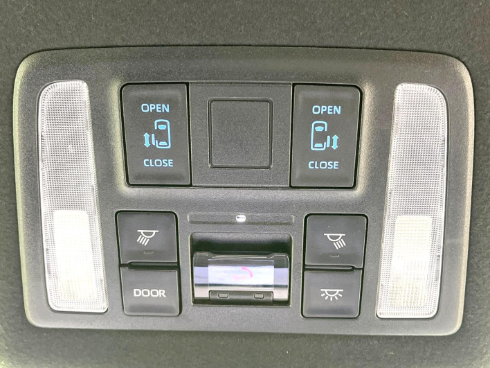 2023 Toyota Noah 6BA-MZRA90W (UW-6a09319cd8c51)[29]