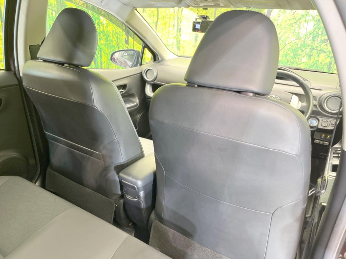 2014 Toyota Aqua DAA-NHP10 (UW-6a0931a1326ef)[28]