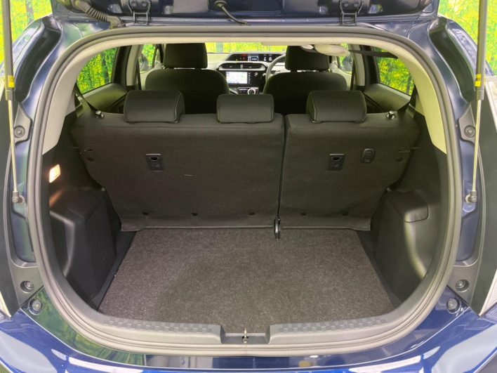 2019 Toyota Aqua DAA-NHP10 (UW-6a0931a20287b)[13]