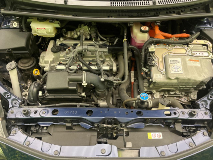 2019 Toyota Aqua DAA-NHP10 (UW-6a0931a20287b)[5]