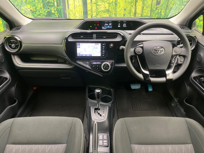 2019 Toyota Aqua DAA-NHP10 (UW-6a0931a20287b)[24]