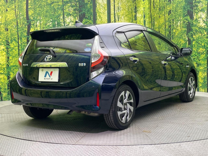 2019 Toyota Aqua DAA-NHP10 (UW-6a0931a20287b)[11]