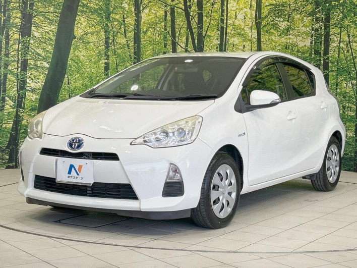 2013 Toyota Aqua DAA-NHP10 (UW-6a0931a35a1c0)[12]