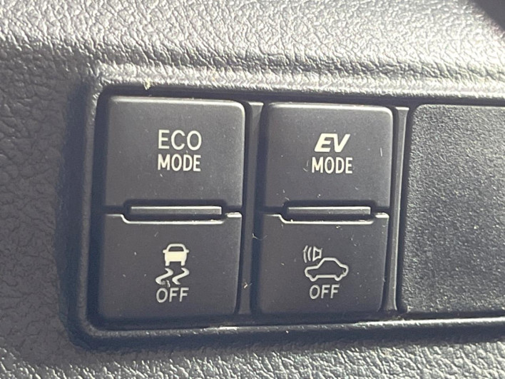 2017 Toyota Sienta DAA-NHP170G (UW-6a0931a682c78)[20]