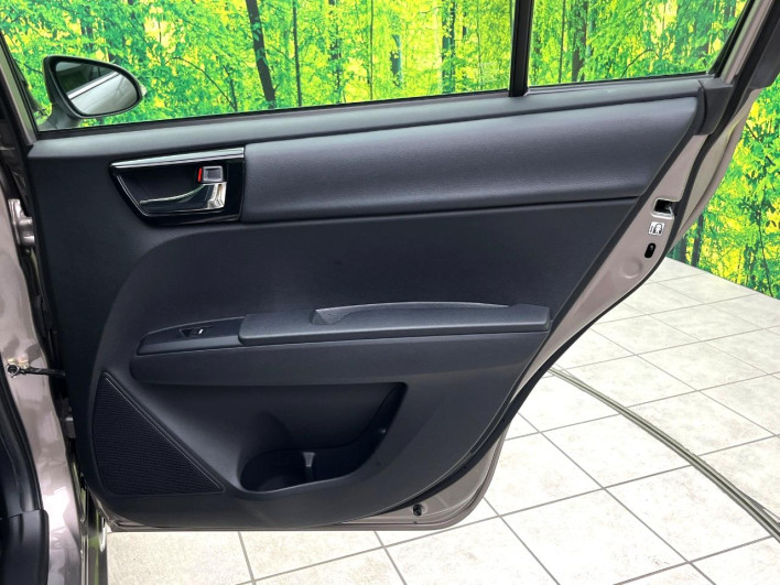 2019 Toyota Corolla Axio DBA-NRE161 (UW-6a0931a7821eb)[13]