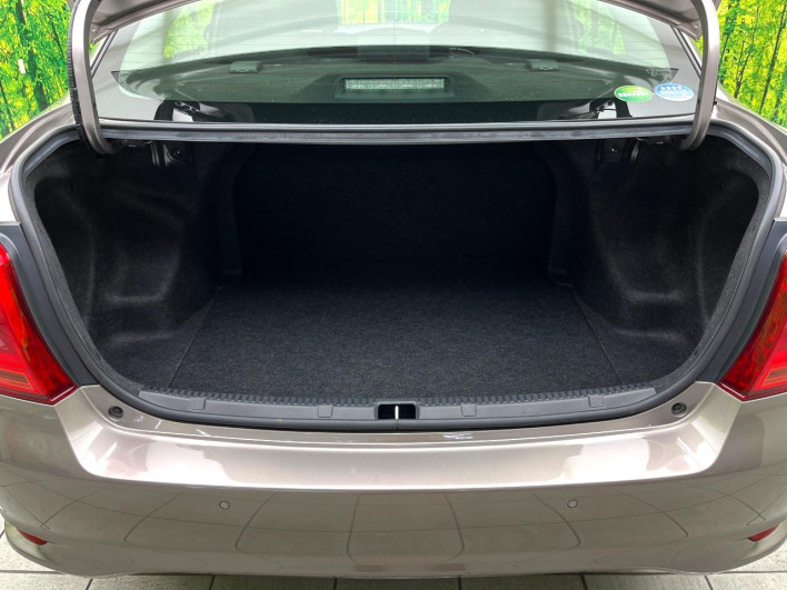 2019 Toyota Corolla Axio DBA-NRE161 (UW-6a0931a7821eb)[15]