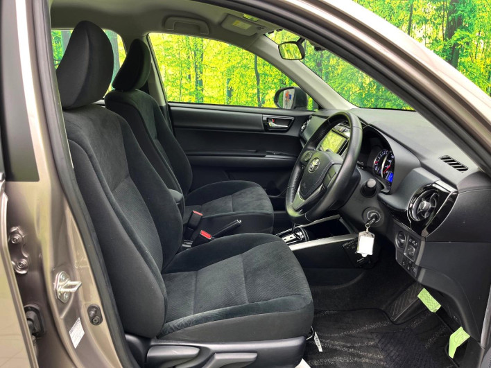 2019 Toyota Corolla Axio DBA-NRE161 (UW-6a0931a7821eb)[7]