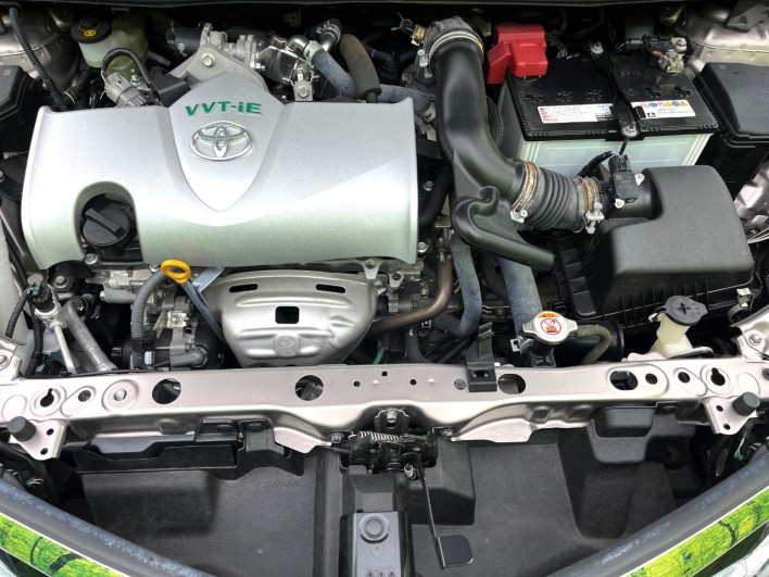 2019 Toyota Corolla Axio DBA-NRE161 (UW-6a0931a7821eb)[4]