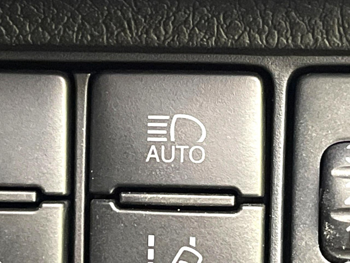 2019 Toyota Corolla Axio DBA-NRE161 (UW-6a0931a7821eb)[26]