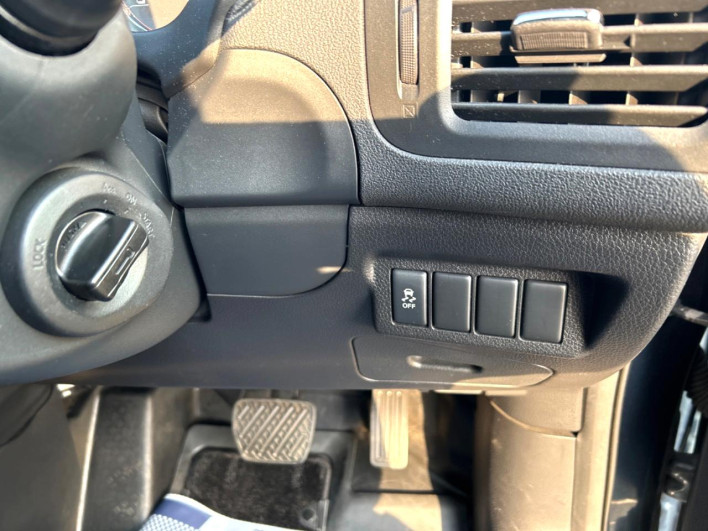 2012 Nissan X-Trail DBA-NT31 (UW-6a0931a909fc6)[29]